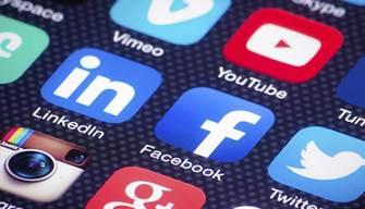 I 5 segni che sei dipendente dai social network