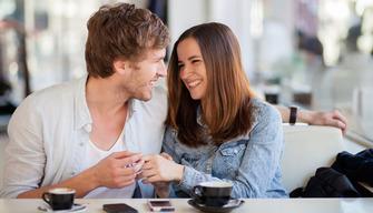 Il tuo smartphone può rovinarti la vita sentimentale: ecco perché