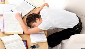 10 momenti drammatici che puoi capire solo se vai allo Scientifico