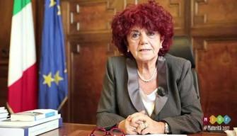 Maturità 2017, gli auguri della ministra Fedeli agli studenti: “Ce la farete”