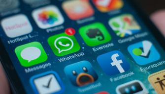 Novità su WhatsApp: i gruppi cambiano e ci sarà più privacy