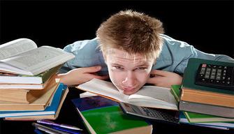 Maturità 2017: tutti sui libri, è iniziato il ripassone