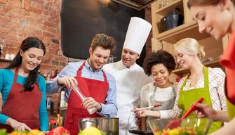 Fuori sede, basta scatolette: l'ateneo organizza corsi di cucina