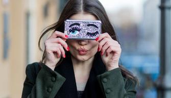 Le 7 cose da non fare mai con lo smartphone