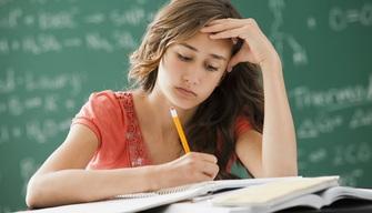 Più italiano, matematica, scienze, lingue: il Miur punta (e spende) sulle competenze di base