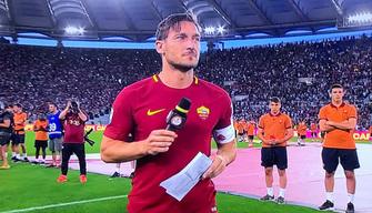 Il discorso di addio di Totti: la lettera commovente ai tifosi