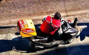 Lavori per studenti universitari: i migliori da fare in estate