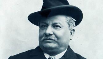 Pascoli: tra simbolismo e rifugio nel nido familiare