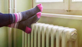 Troppo freddo a scuola: studenti in protesta