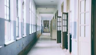 Dispersione implicita: in ogni classe dell’ultimo anno delle superiori c’è almeno uno studente con le competenze di uno di terza media