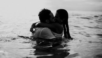 Sesso in acqua: le domande che sicuramente ti sei fatto anche tu