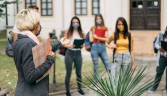 La scuola "vieta" agli studenti i corsi su aborto e identità di genere