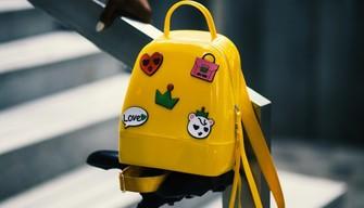 Rientro a scuola in sicurezza? La parrocchia benedice gli zainetti