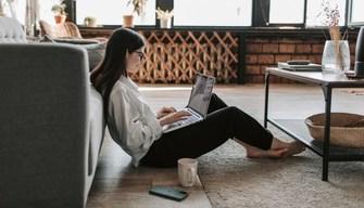 Da Bridgerton a Sfera Ebbasta: cosa comprano i giovani con il bonus cultura su Amazon