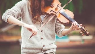 Bonus Musica 2021, le agevolazioni per chi impara la musica: cos'è e chi può richiederlo