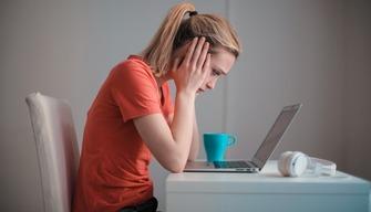 L'Odissea degli studenti delle superiori: le "fasi" di un anno di scuola da dimenticare