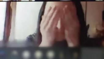 Università, studenti costretti a coprirsi gli occhi durante l'esame