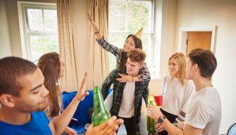 Congratulazioni per l’esame di Maturità 2021: le frasi più belle