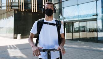 Dal 15 luglio potrebbe cadere l'obbligo di mascherina all'aperto