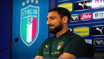 Perché Donnarumma è stato fischiato?