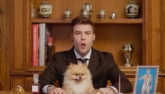 Fedez scende in politica (per scherzo) e pubblica lo spot elettorale: "Per un'Italia più ingiusta"