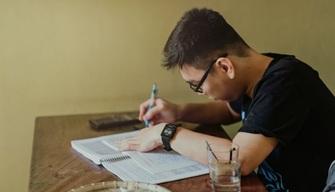 Maturità 2022, gli studenti: "Dopo due anni di Dad ingiusto fare gli scritti". E la petizione supera le 25mila firme