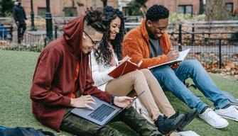 Università, alla Bicocca lezione all'aperto per No Green Pass