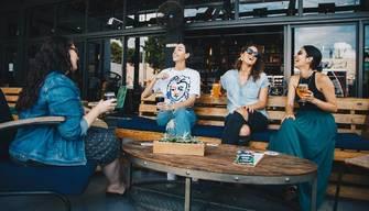 Torna la zona gialla: cosa si può fare e cosa cambia con il Super Green Pass