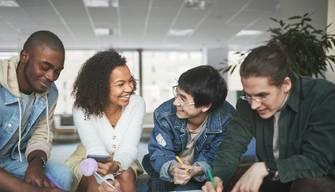 Scuole con diploma in 4 anni: le liste delle regioni