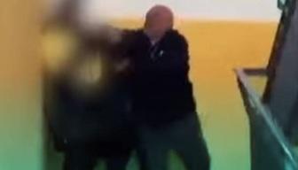 Bidello schiaffeggia uno studente dopo un litigio per il fumo nei bagni