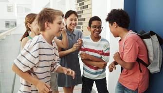 Le scuole accolgono gli studenti Ucraini, parla la preside: “La parte più impegnativa è il supporto psicologico”. Per gli istituti “Necessità di mediatori culturali”