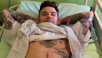 Fedez: "Il mio tumore come quello di Steve Jobs"