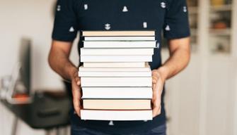 A Pasqua prevista pioggia...di compiti per le vacanze: per 1 studente su 2 il carico è eccessivo. Così i “copioni” si scatenano