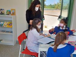 Martina sale in cattedra a 24 anni: "Difficile essere accettata dai genitori. Diventare insegnante? Una lunga trafila"