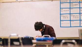 Maturità, studente non ammesso per due 4 in pagella: fa ricorso al Tar e vince