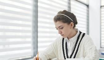 Maturità 2022, tema di attualità sui social network: come svolgerlo e il commento degli esperti