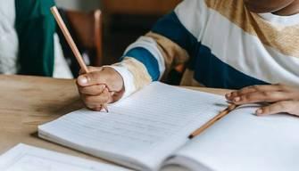 Prendere 10 all'esame di terza media: quanto conta il voto di ammissione