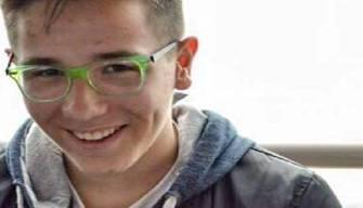 Maturità, Nicolò muore in moto a 17 anni: i compagni daranno l'esame al suo posto
