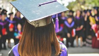 Sempre più studenti vanno all’università dopo il diploma, ma siamo ancora fanalino di coda per laureati in Europa