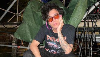 Tananai: "A scuola mi prendevano in giro. Il nome d'arte? Lo devo a mio nonno"