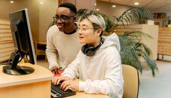 Lavorare sì, ma senza stress: cos'è il "quiet quitting" che dilaga tra i giovani