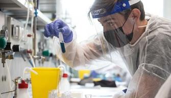 VITA, l’ITS in Toscana che prepara al lavoro nel settore farmaceutico e biotecnologico: l’80% ha un’occupazione a un anno dal diploma