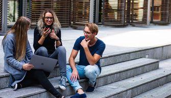 MUR: più soldi per borse di studio, affitti universitari e posti letto negli studentati