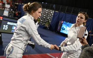 Mariaclotilde Adosini, la campionessa di Spada vince dopo un errore arbitrale ma sceglie di continuare la gara e perde