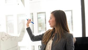 Maturità 2023, commissari esterni cercasi a Bolzano: fino a 3600 euro lordi per gli insegnanti