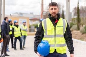 Più di mille giovani assunti in un anno grazie a “Energie per Crescere”, il programma per trovare lavoro nel settore energetico. Scopri come essere il prossimo