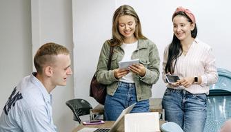 La lettera degli studenti del Berchet di Milano: "Non vogliamo studiare meno ma meglio, in un ambiente sereno"