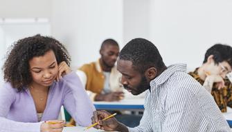 Docenti tutor, Valditara: “Guadagneranno fino a 4.700 euro in più per le attività curricolari, 3.000 per quelle pomeridiane”. I presidi: “I risultati li vedremo tra qualche anno”