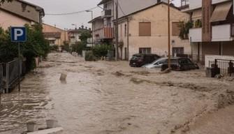 Alluvione in Emilia-Romagna: ritorno alla Dad, Esami di Stato semplificati, tasse universitarie abbonate