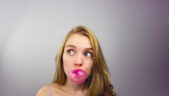 Maturità 2023, la gomma da masticare aumenta la concentrazione: lo dice la scienza